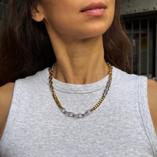 Bicolor Chain Of Different Textures