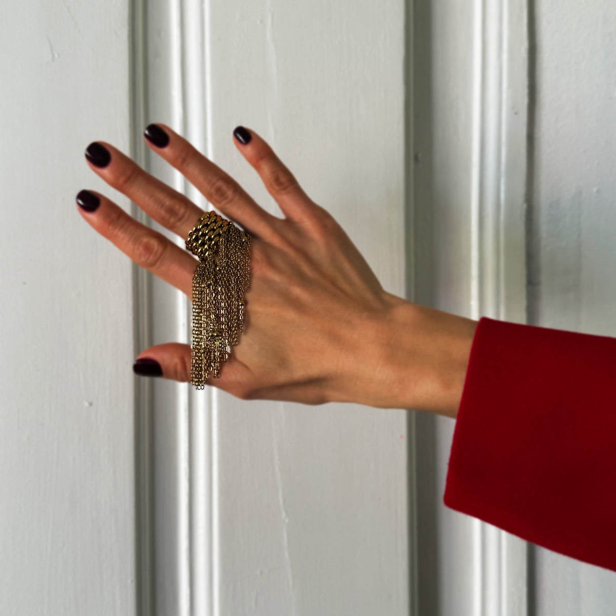 Gold Chainmail Ring With Fringe