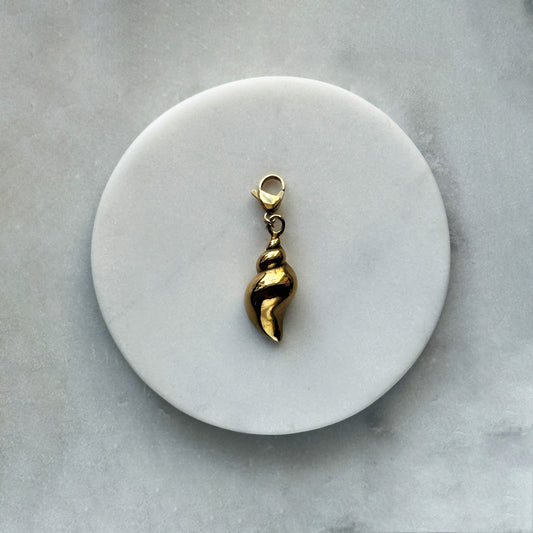 Pendant With Shell
