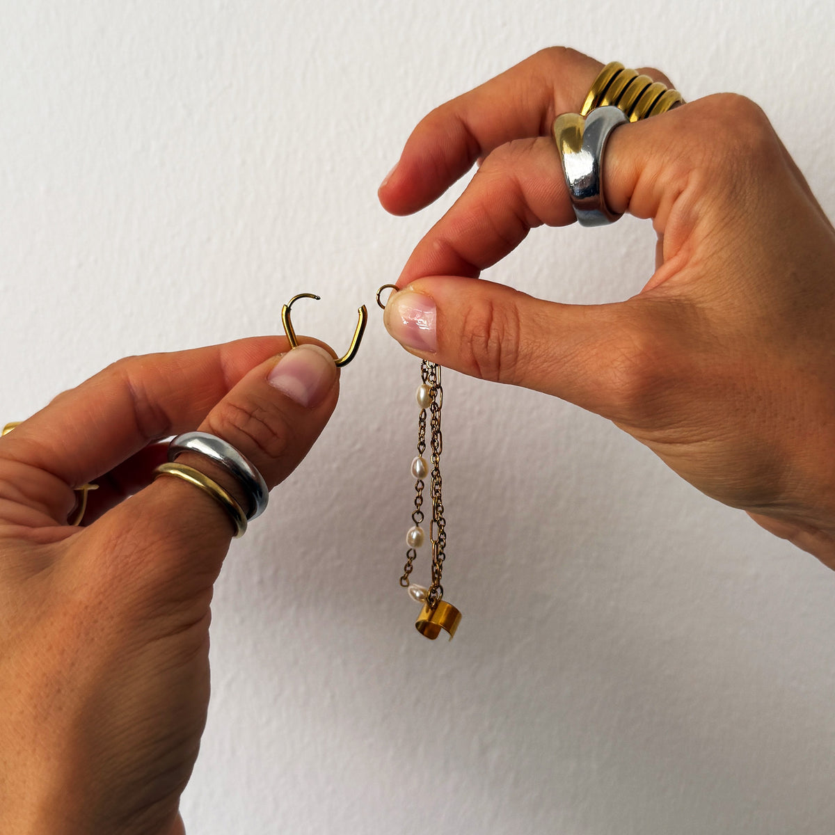 Monoearring Pearl Gold Chain