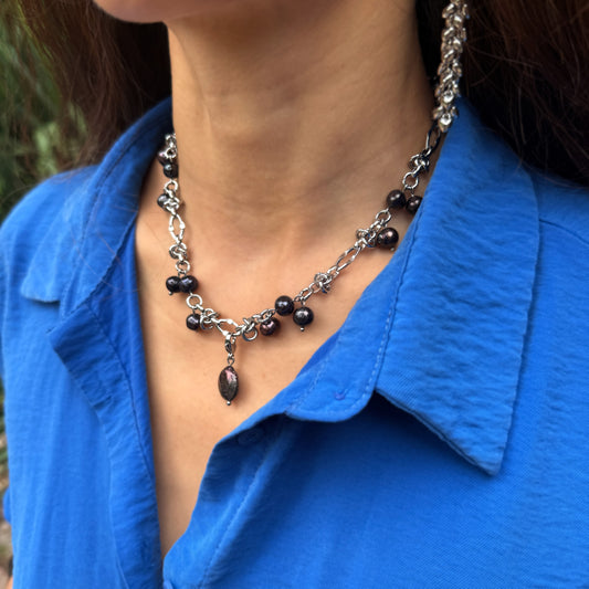 Necklace Berries From Black Pearl