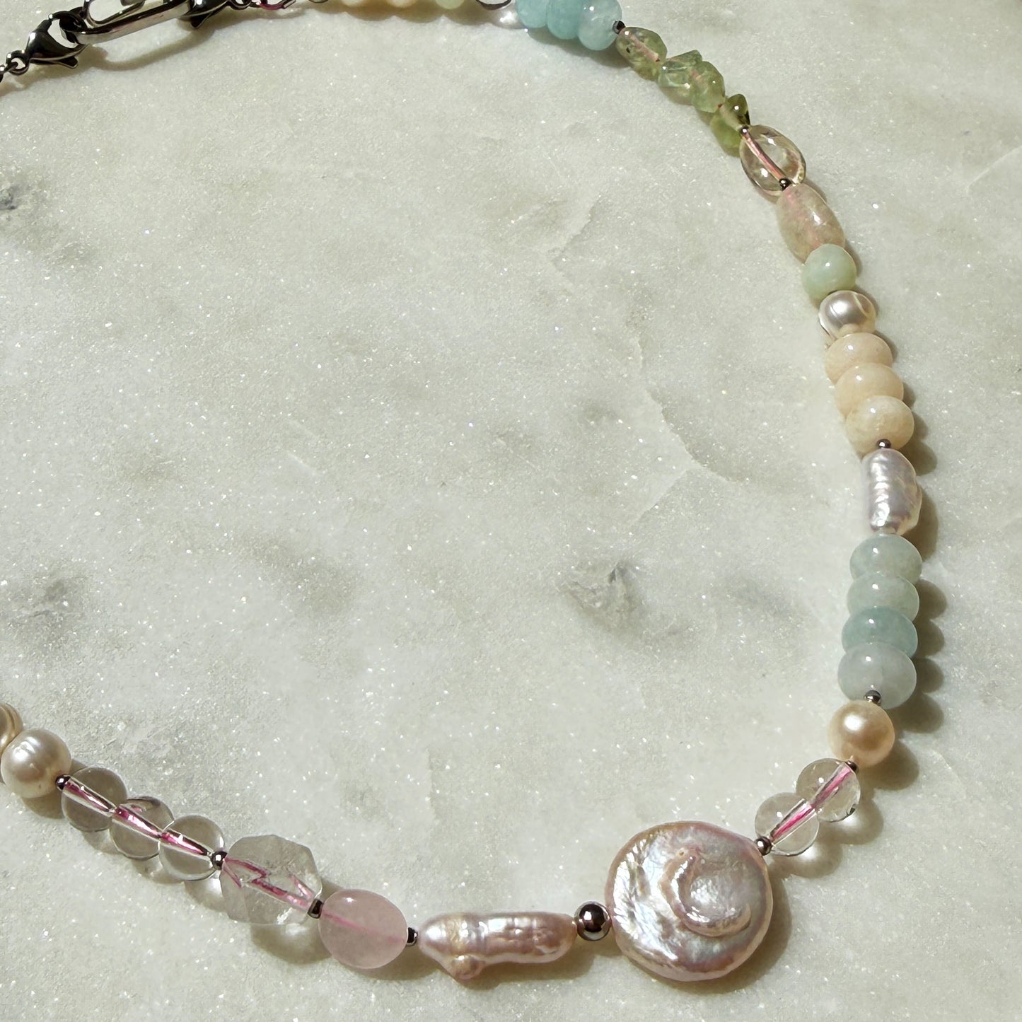 Pastel Pearl & Gemstone Choker With Pendant