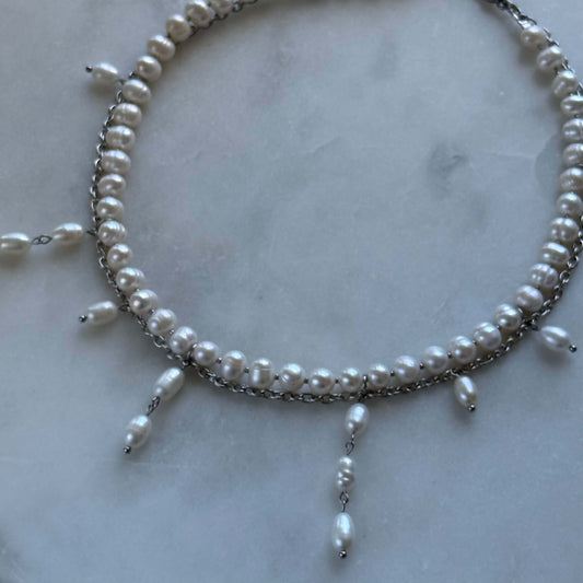 Pearlescent Grace Choker