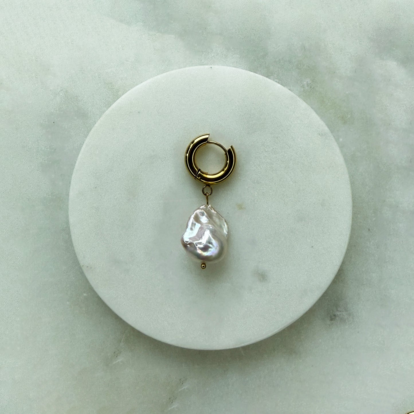 Single Earring With Large Pearl