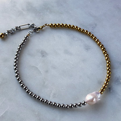 Bicolor Necklace With Large Pearl