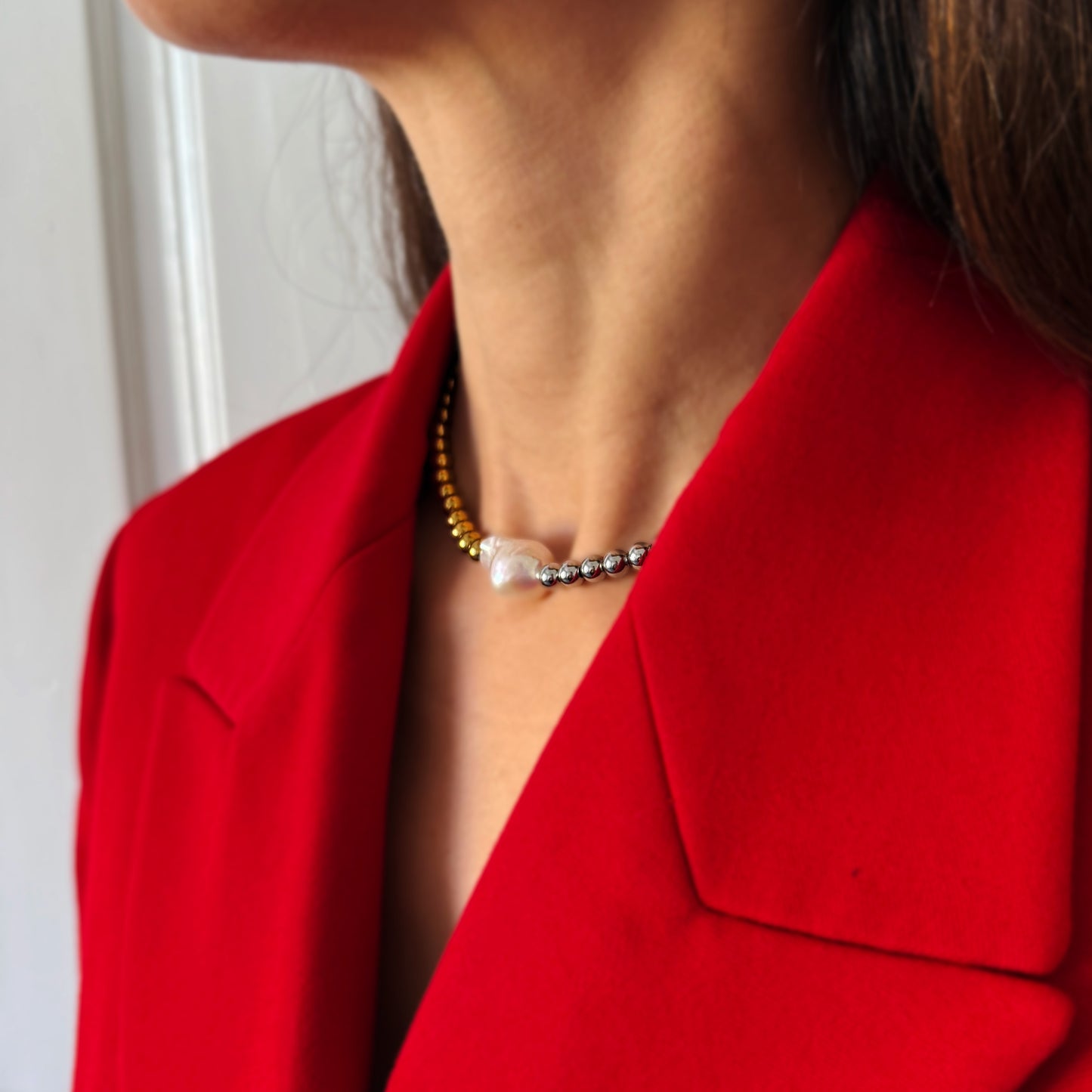 Bicolor Necklace With Large Pearl