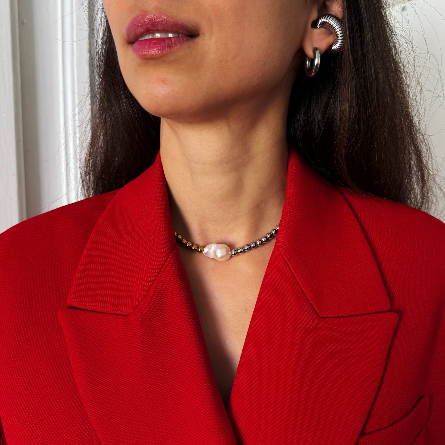 Bicolor Necklace With Large Pearl