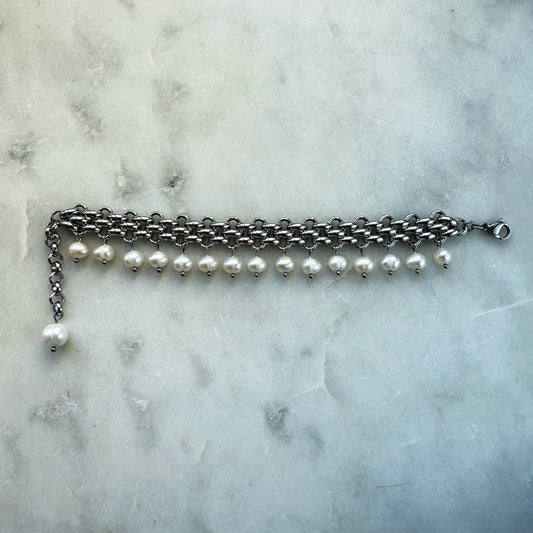 Bracelet With White Pearls