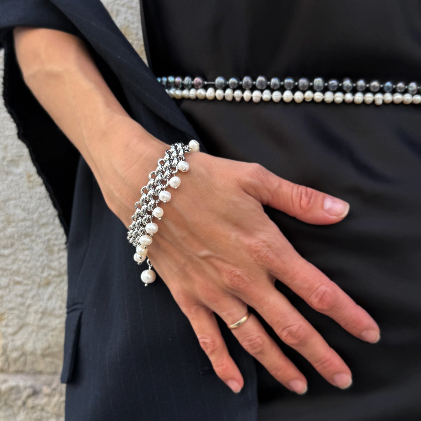 Bracelet With White Pearls