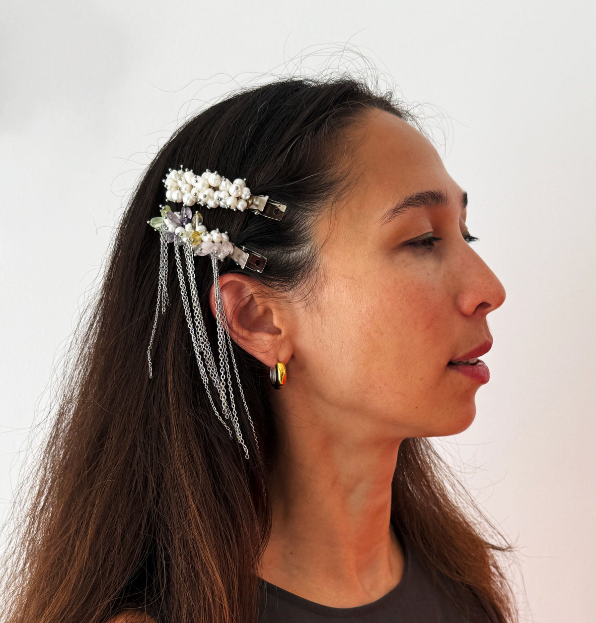 Luminous Pearl Cluster Hairpin