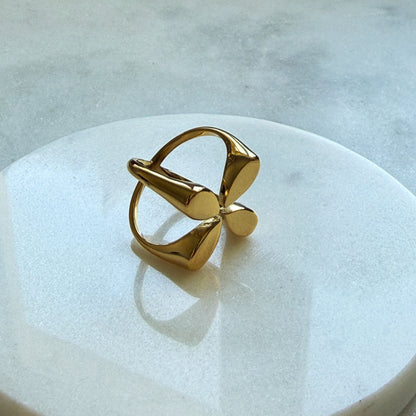 Gold Clover Ring