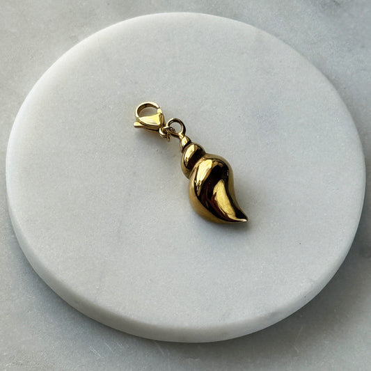 Pendant With Gold Shell