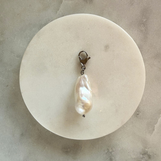 Natural Pearl Pendant