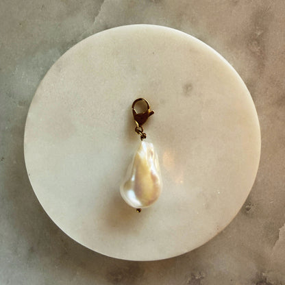 Natural Pearl Pendant