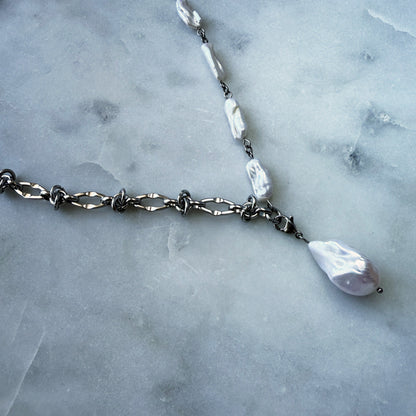 Necklace Transformer With Natural Keshi Pearl