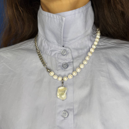 Necklace Transformer With Removable Pearl