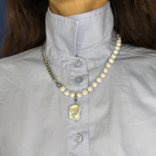 Necklace Transformer With Removable Pearl