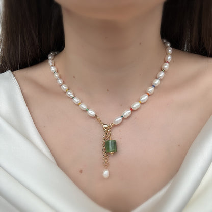 Nefrite Pillar of Serenity Charm