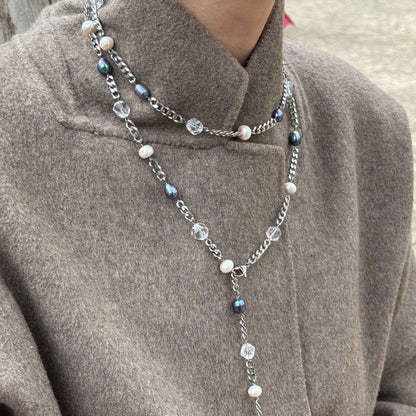 Noir Lumiere Necklace