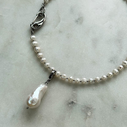 Pearl Choker with Removable Pendant