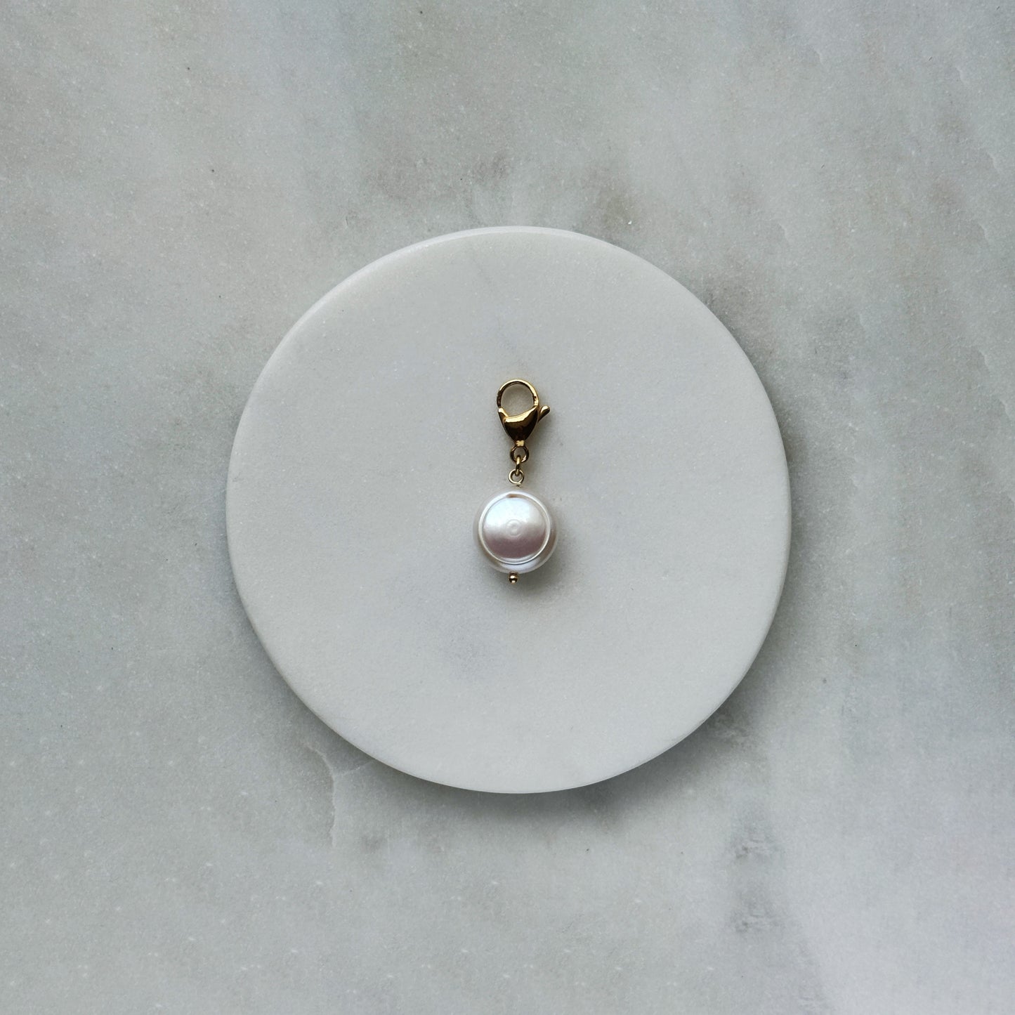 Round Pearl Gold Carabiner