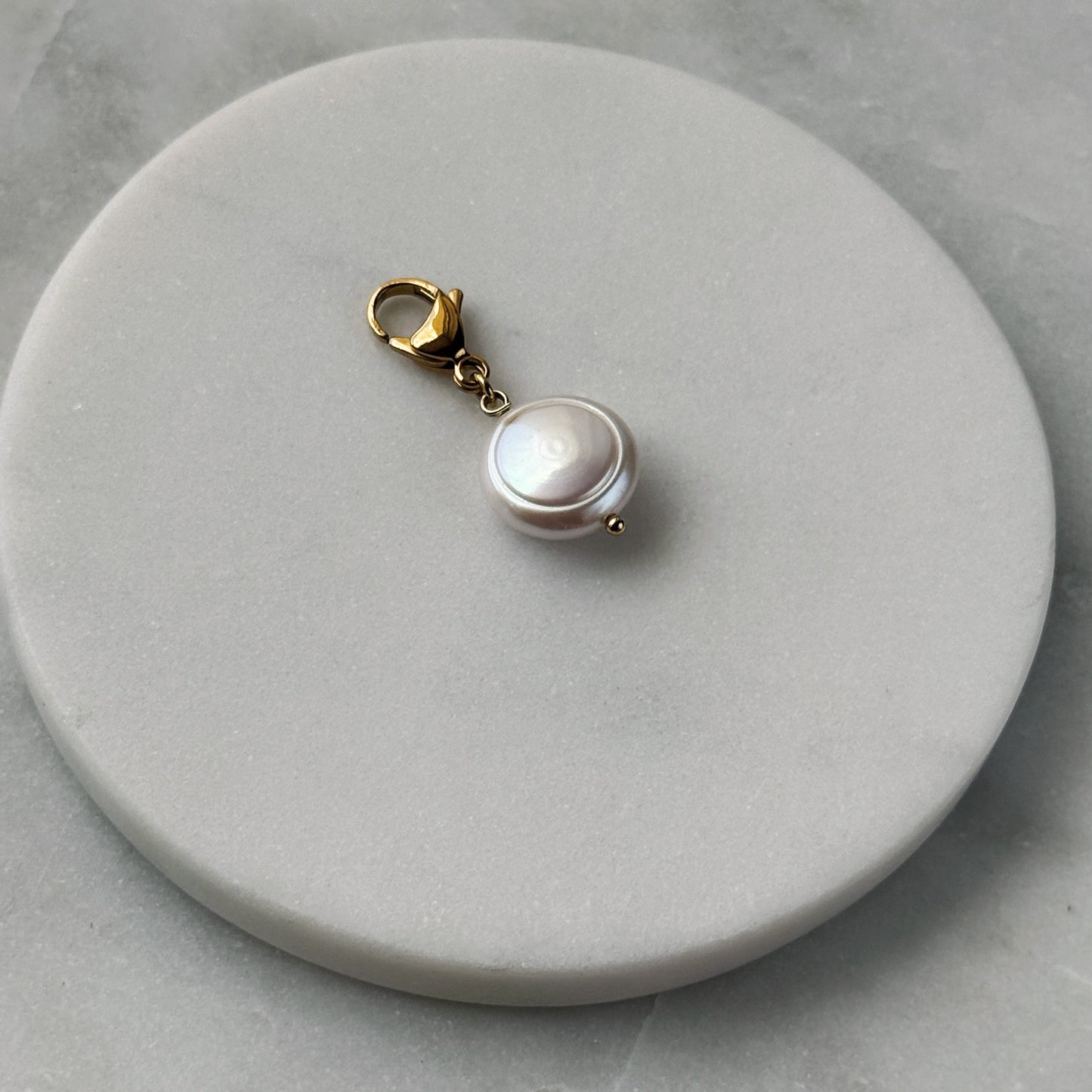 Round Pearl Gold Carabiner