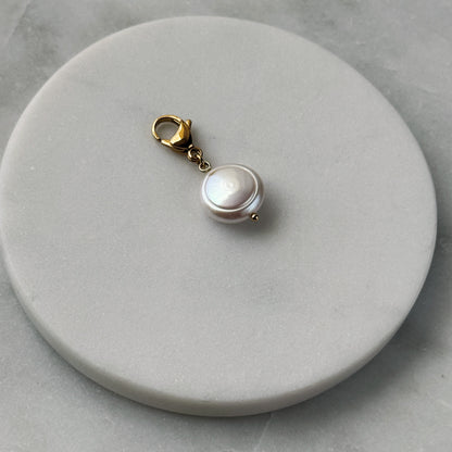 Round Pearl Gold Carabiner