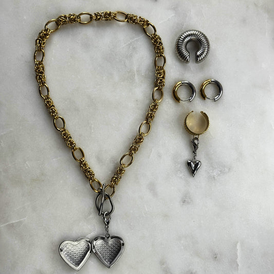 Set - A Medallion In Silver