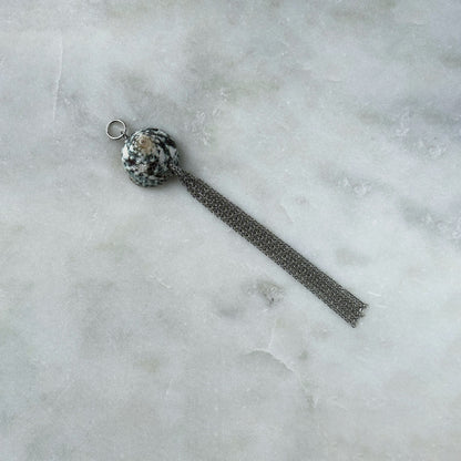 Shell Pendant With Fringe In Silver