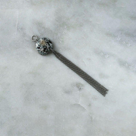 Shell Pendant With Fringe In Silver