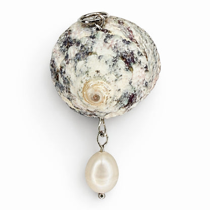 Shell Pendant With Pearls