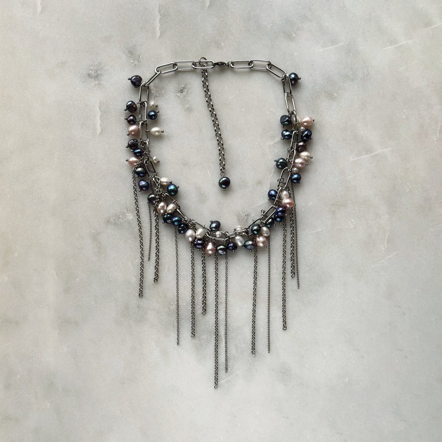 Three-Color Pearl Necklace with Chain Fringe