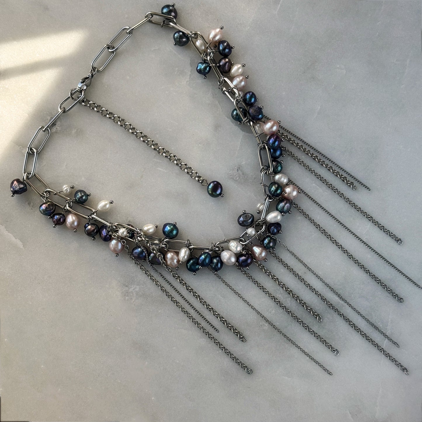 Three-Color Pearl Necklace with Chain Fringe