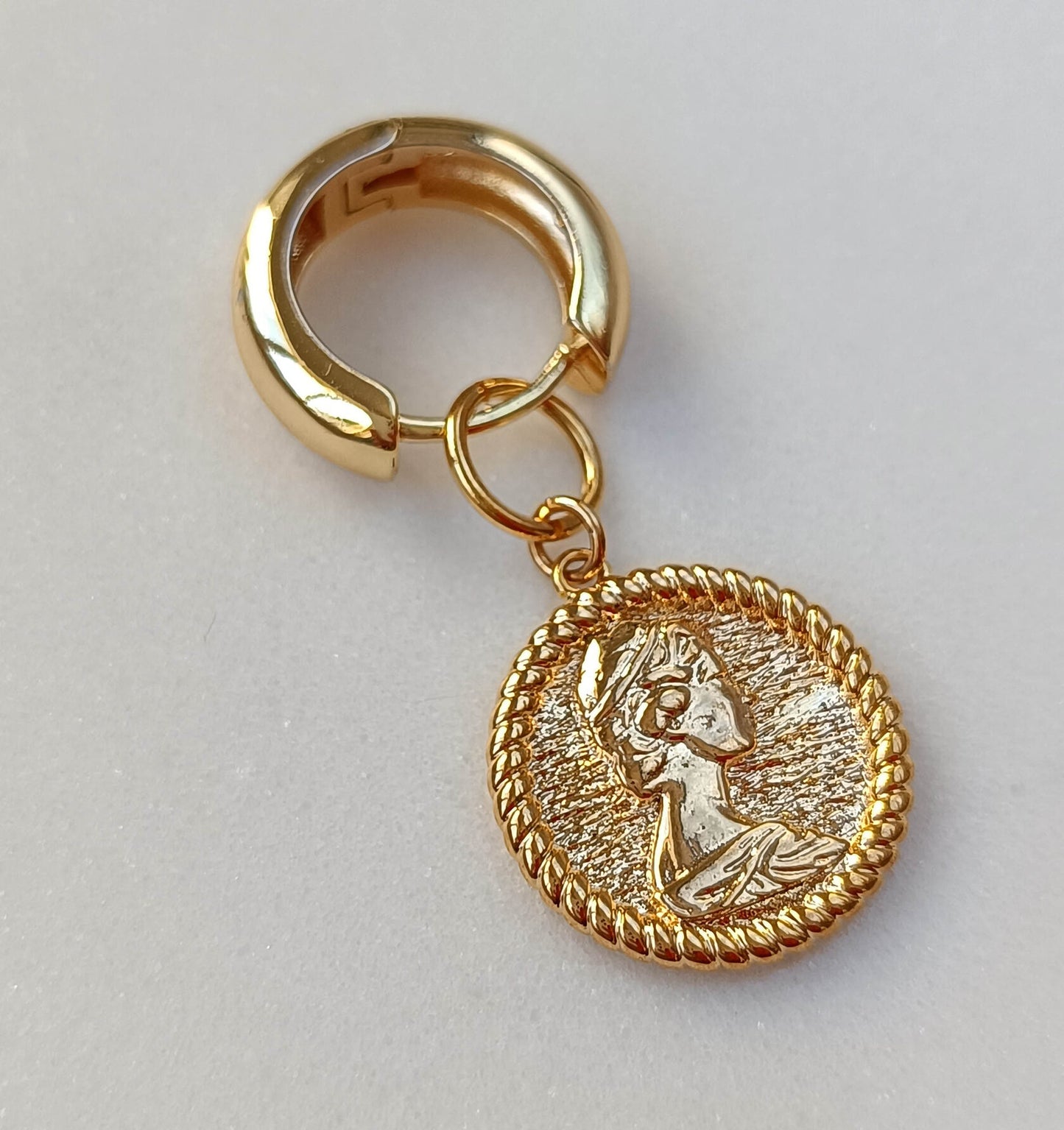 Vintage Treasure Medallion