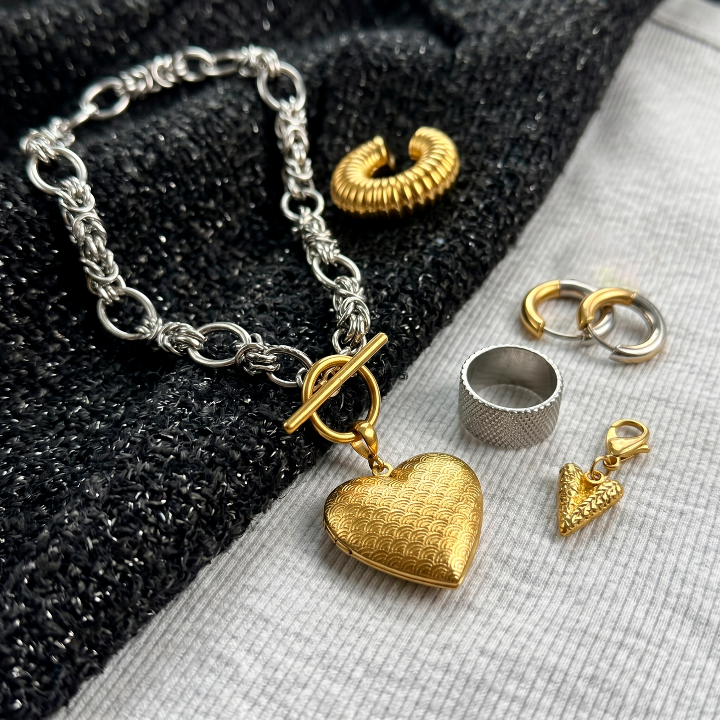 Bicolor Set - Medallion In Gold